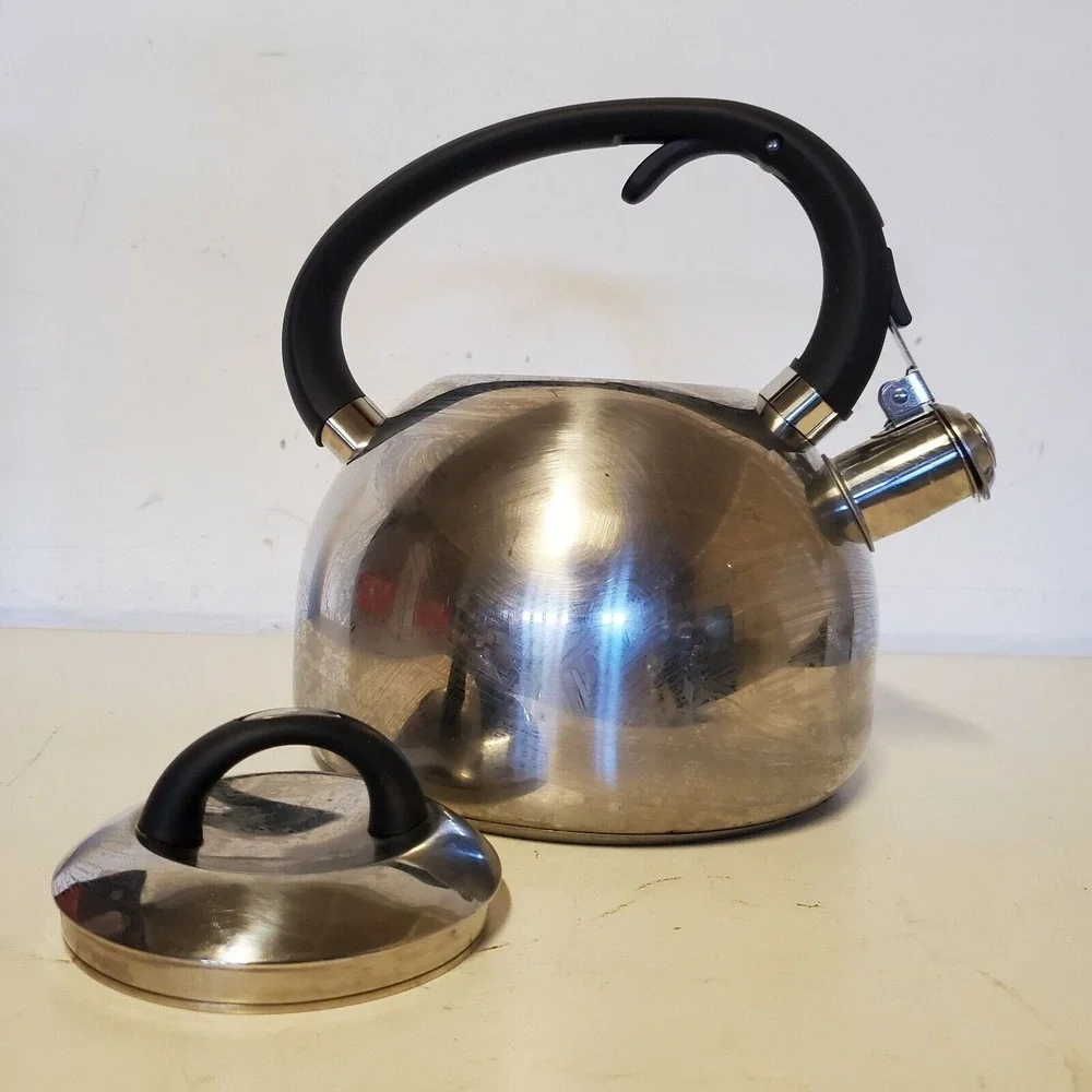 IL Mulino Whistling Tea Pot Kettle Stainless Steel New York 2 Qt